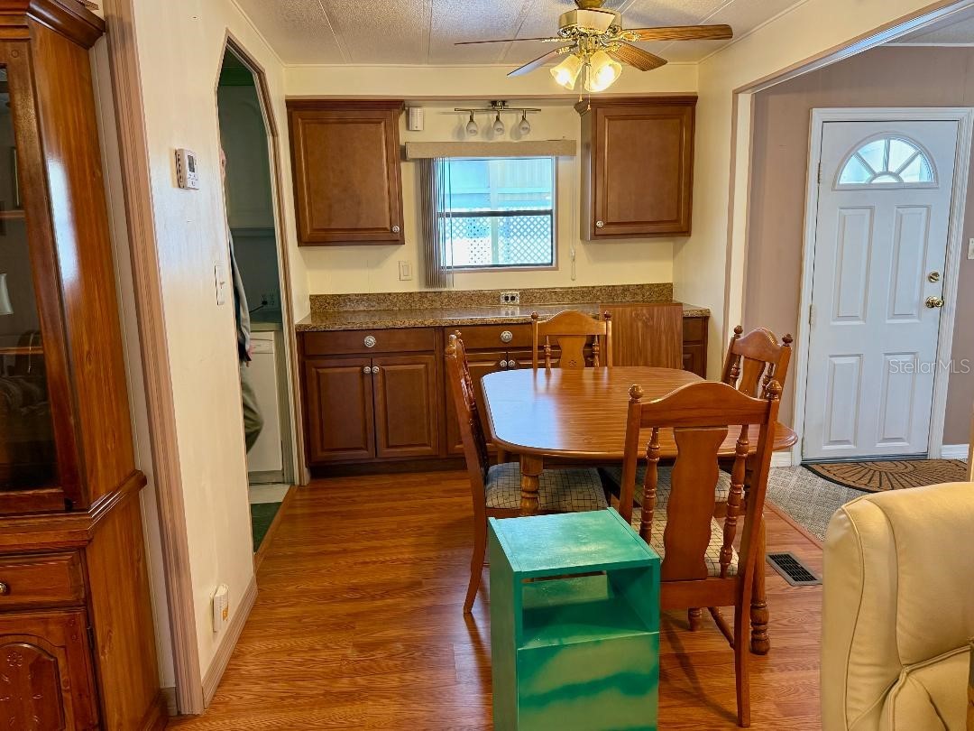 8144 Ridge Dale Avenue Brooksville FL 34613 W7886839 image3