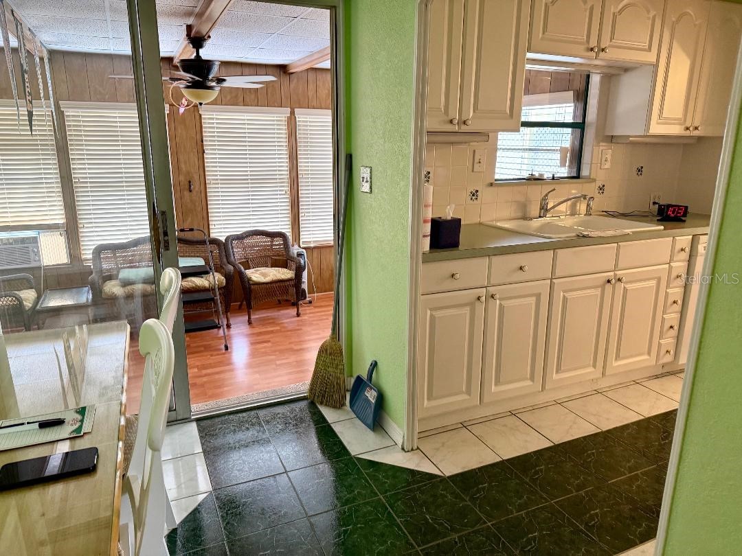 8144 Ridge Dale Avenue Brooksville FL 34613 W7886839 image5