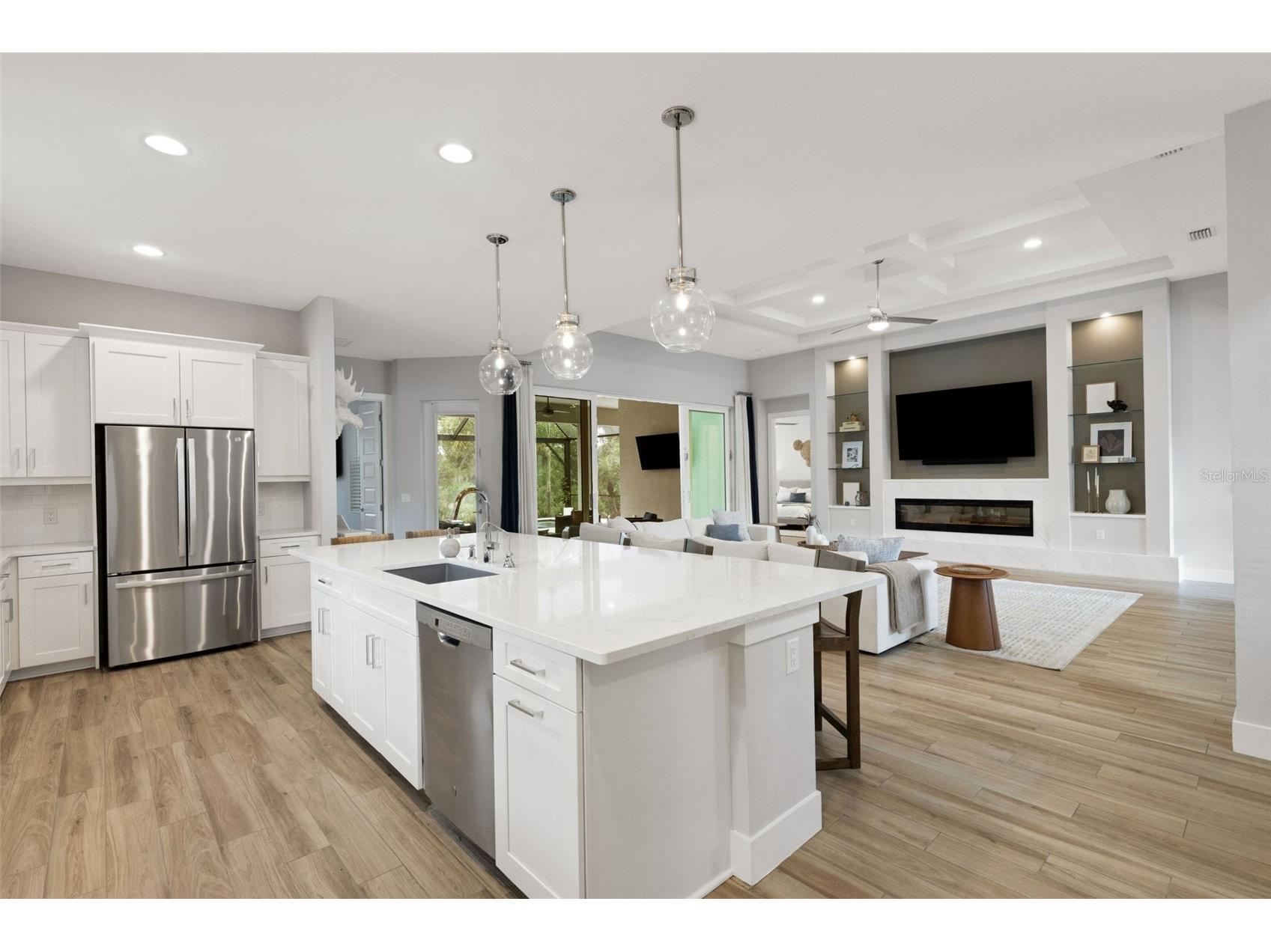 8145 Grande Shores Drive Sarasota FL 34240 A4688226 image16