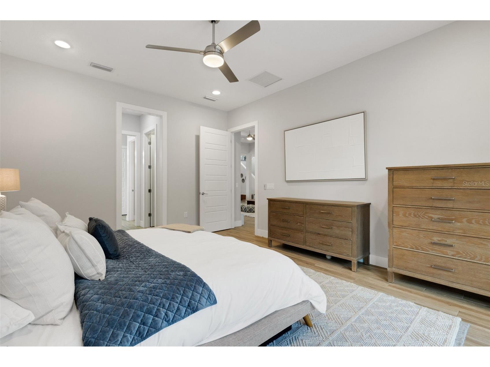 8145 Grande Shores Drive Sarasota FL 34240 A4688226 image25