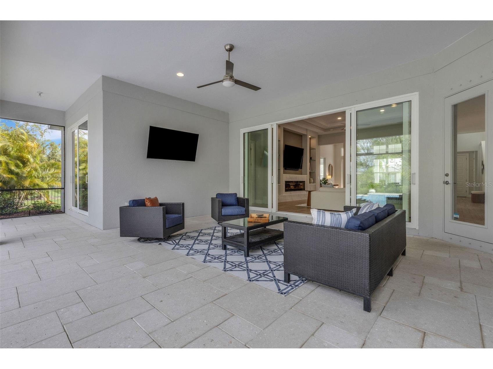 8145 Grande Shores Drive Sarasota FL 34240 A4688226 image40