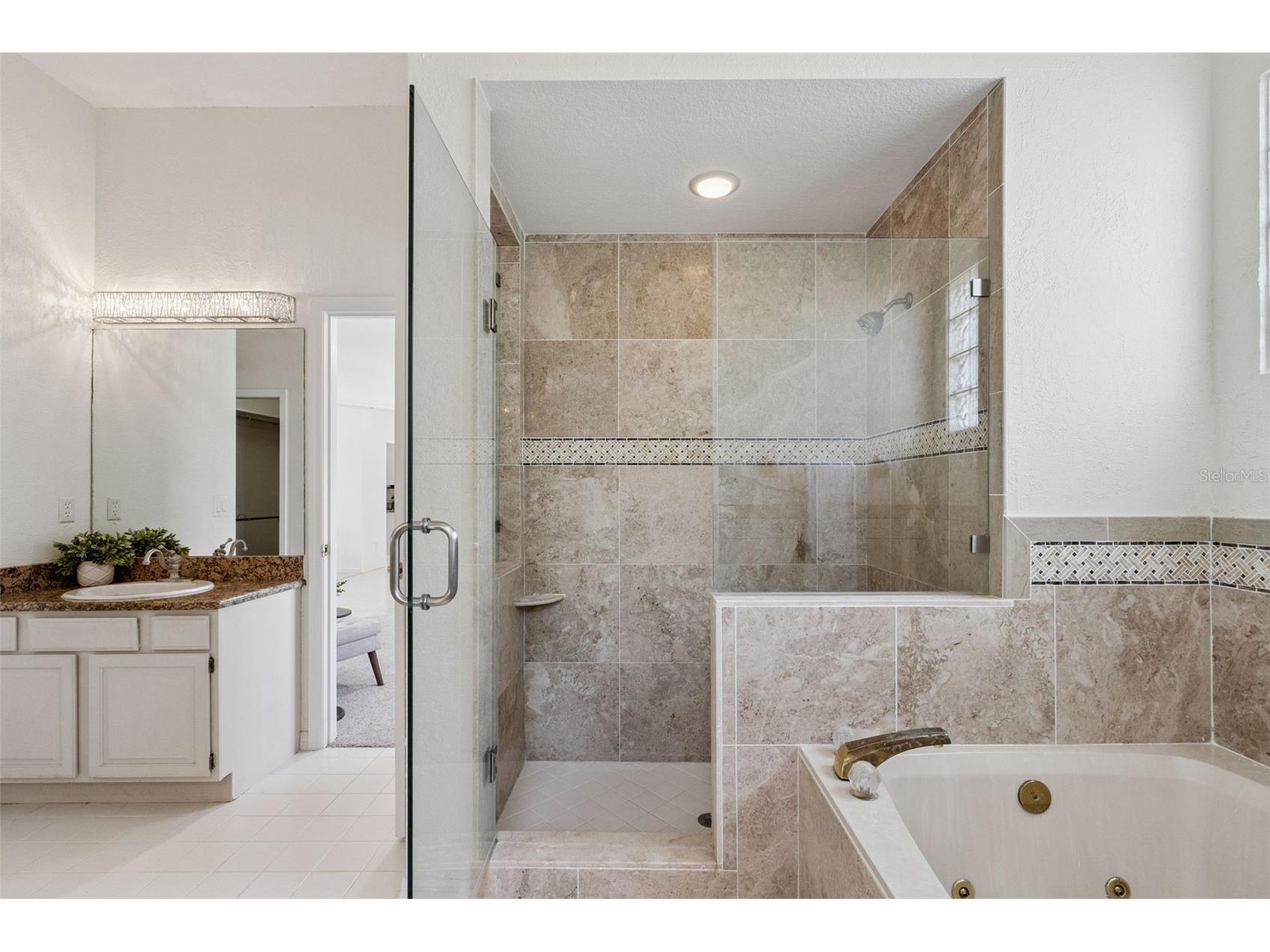 8146 Canyon Lake Circle Orlando FL 32835 O6407952 image16