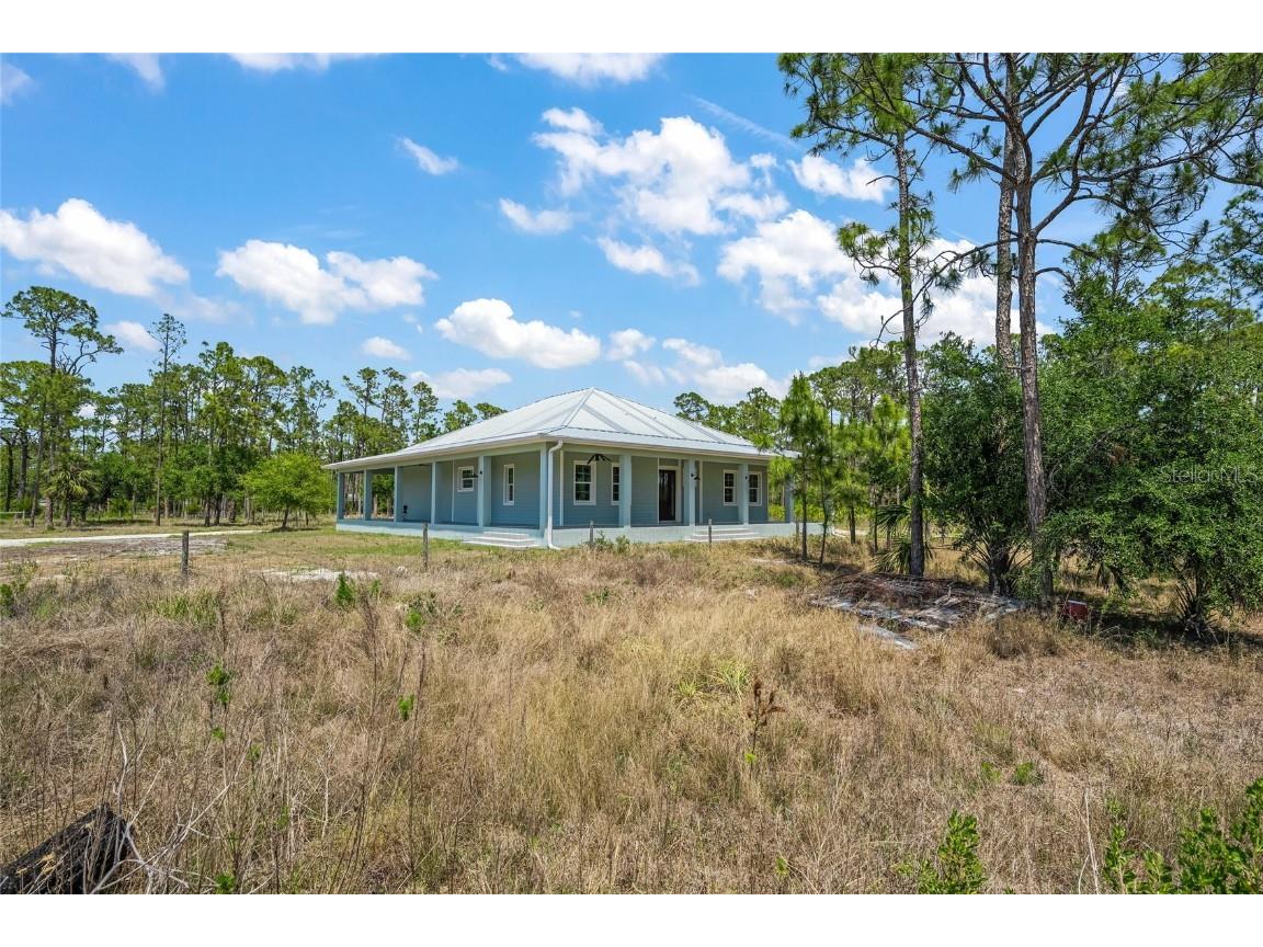 8146 Tropicaire Boulevard North Port FL 34291 A4657188 image17