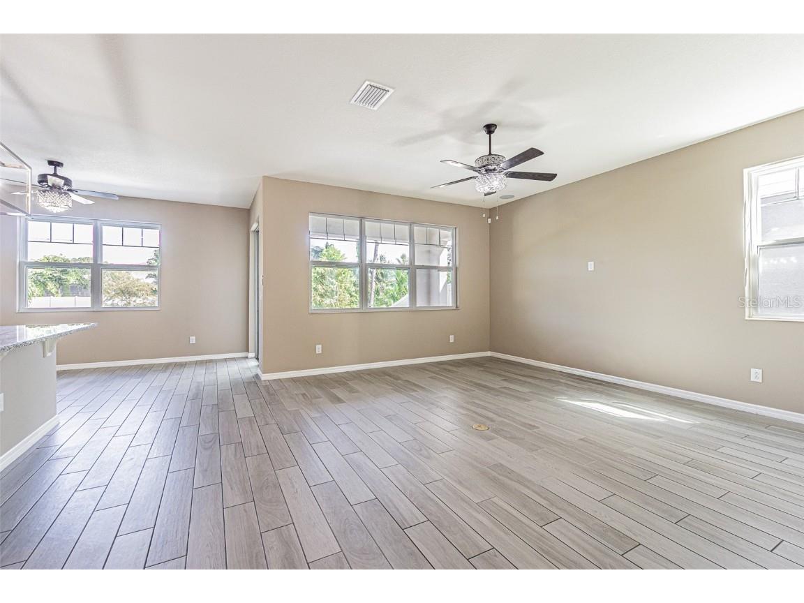 8147 Artisan Cir Seminole FL 33777 TB8434749 image16