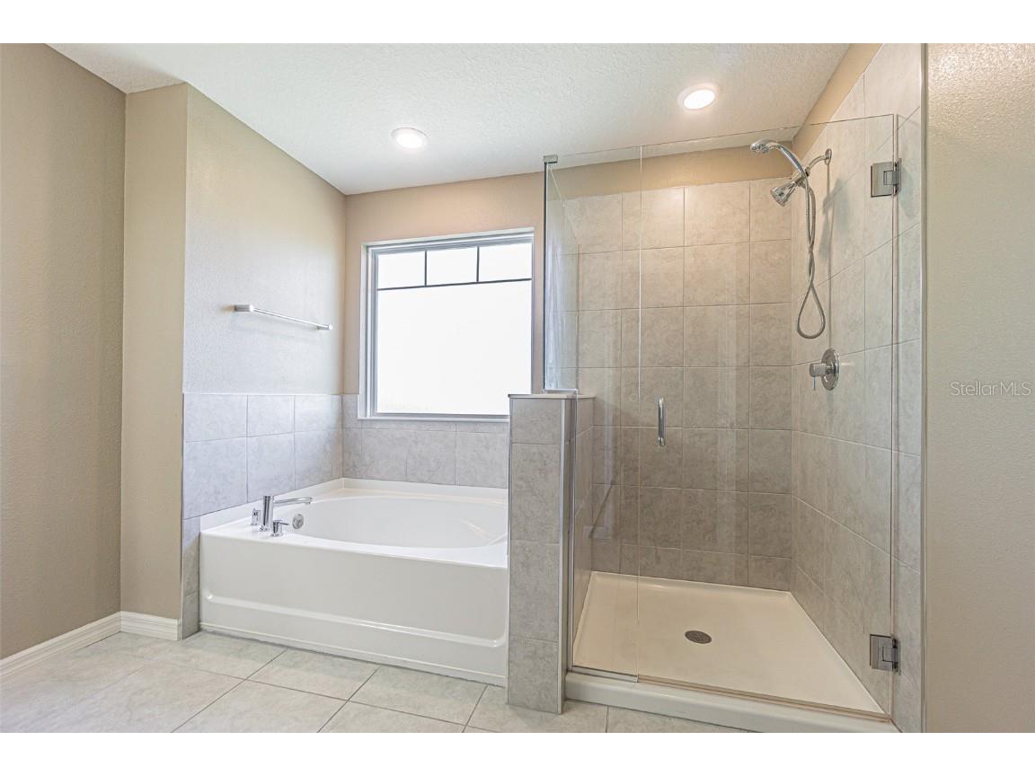 8147 Artisan Cir Seminole FL 33777 TB8434749 image29