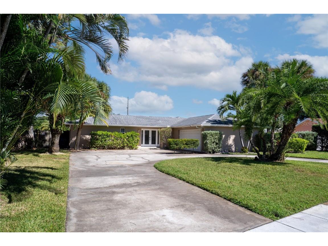 8147 Larchwood Road Seminole FL 33777 TB8439983 image1