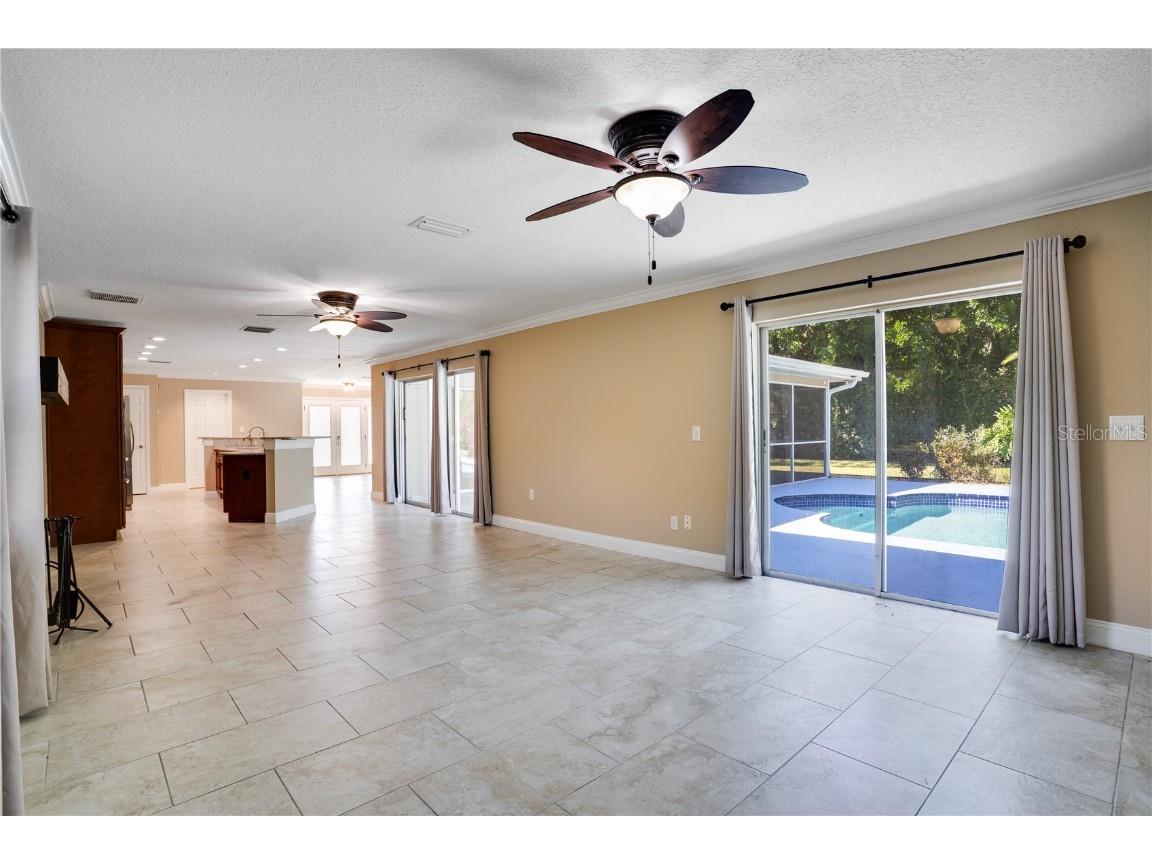 8147 Larchwood Road Seminole FL 33777 TB8439983 image19