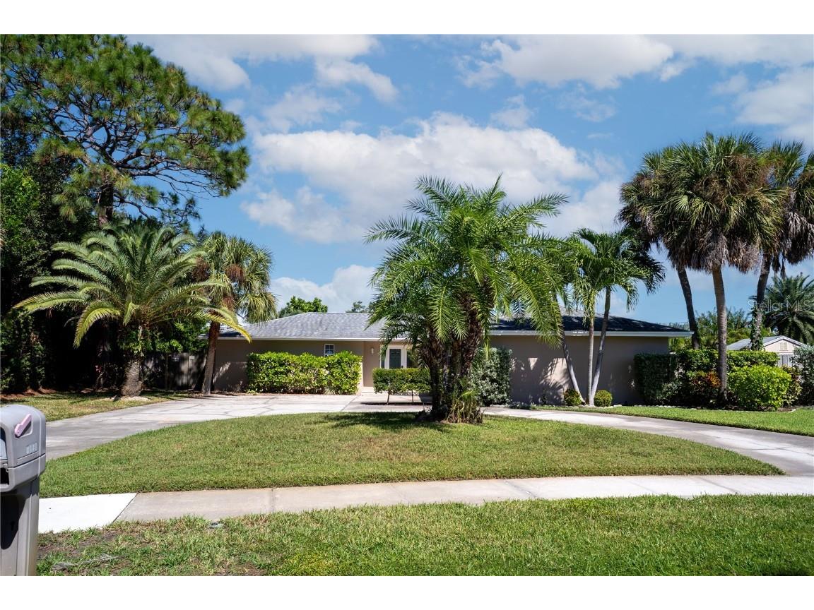 8147 Larchwood Road Seminole FL 33777 TB8439983 image2