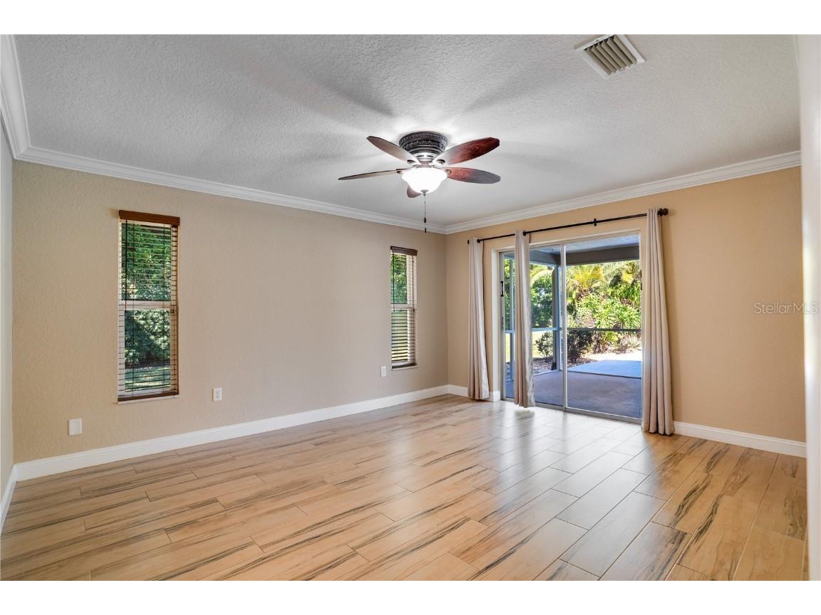 8147 Larchwood Road Seminole FL 33777 TB8439983 image20