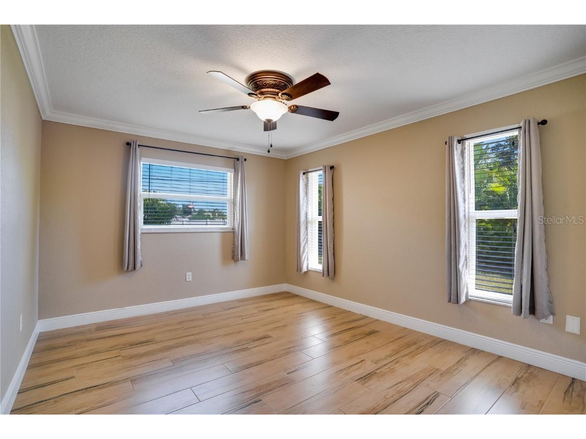 8147 Larchwood Road Seminole FL 33777 TB8439983 image26