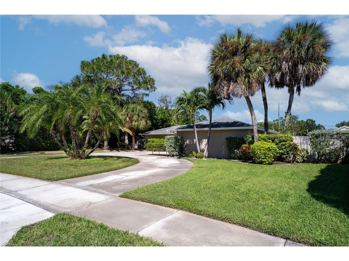 8147 Larchwood Road Seminole FL 33777 TB8439983 image3