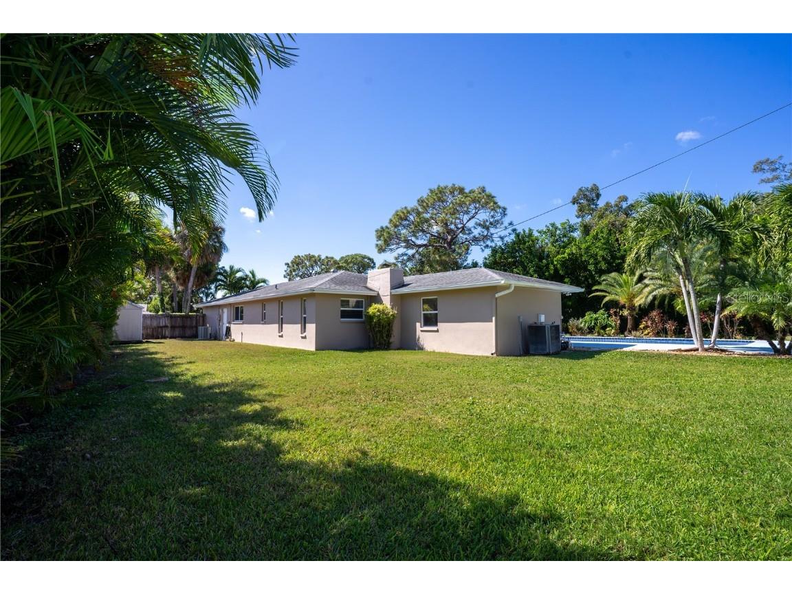 8147 Larchwood Road Seminole FL 33777 TB8439983 image41