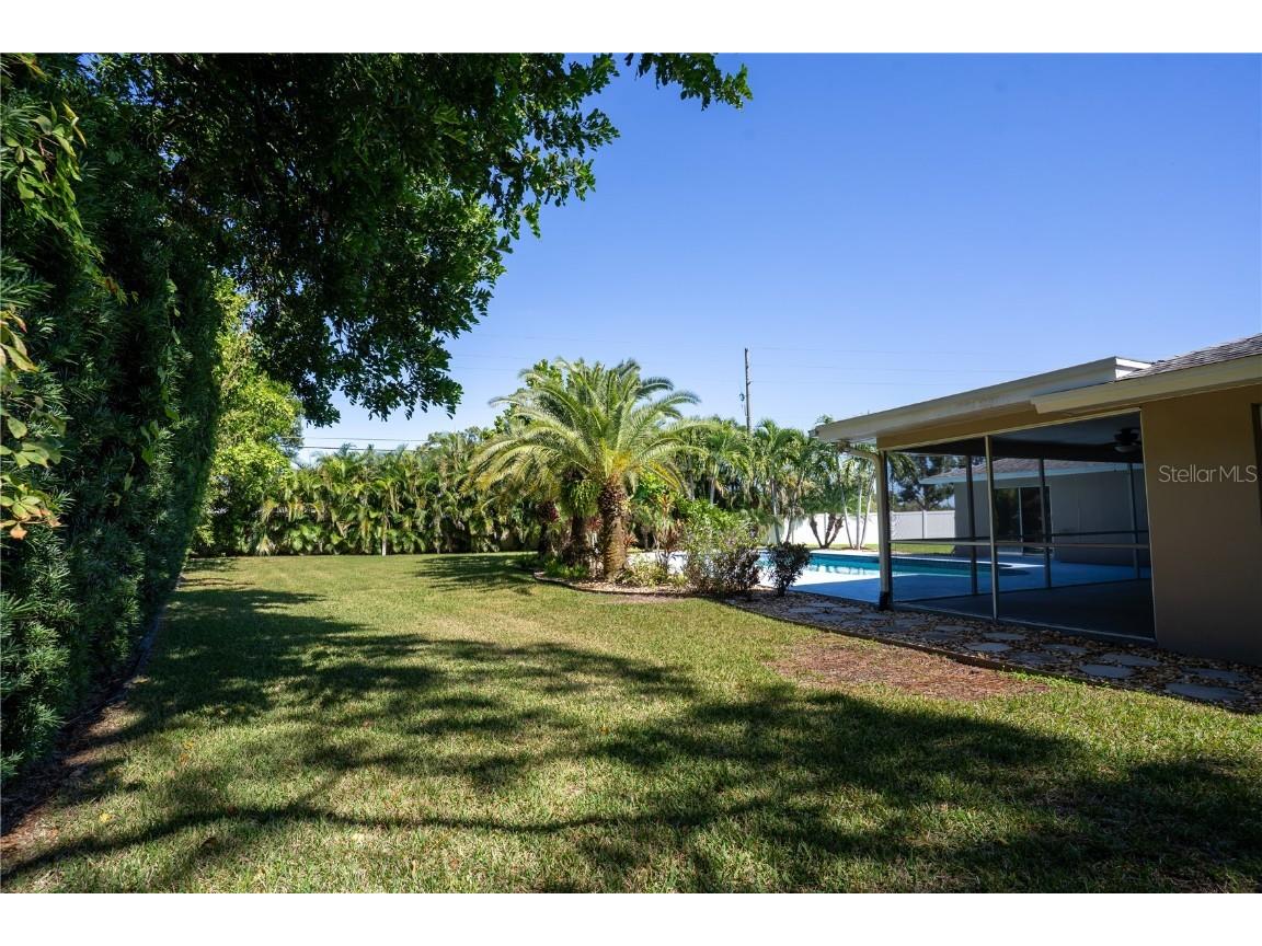 8147 Larchwood Road Seminole FL 33777 TB8439983 image46