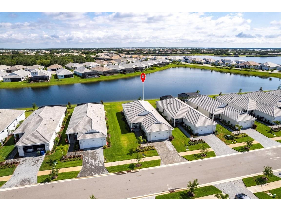 8148 Sternway Road Sarasota FL 34240 A4654559 image1