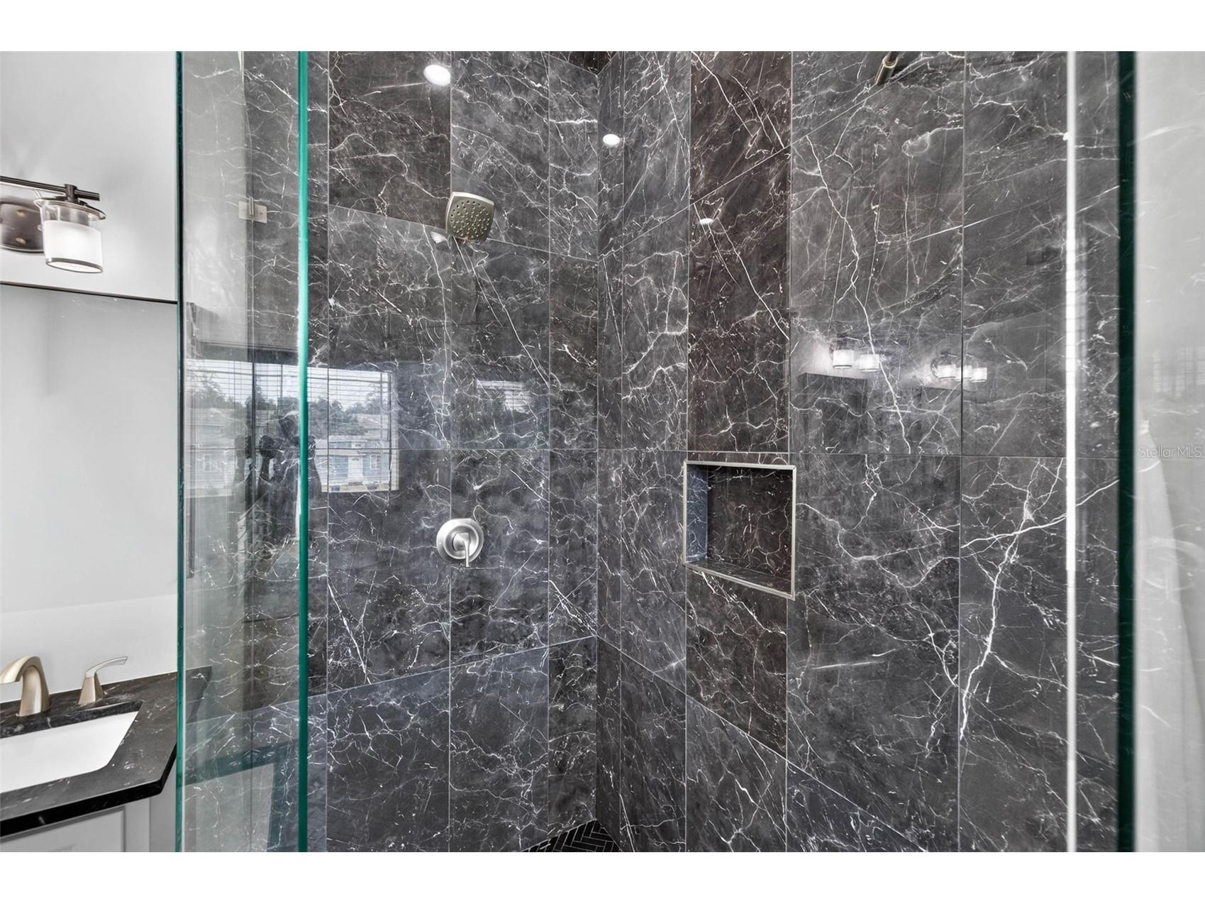 815 59th Avenue NE Saint Petersburg FL 33703 TB8525044 image23