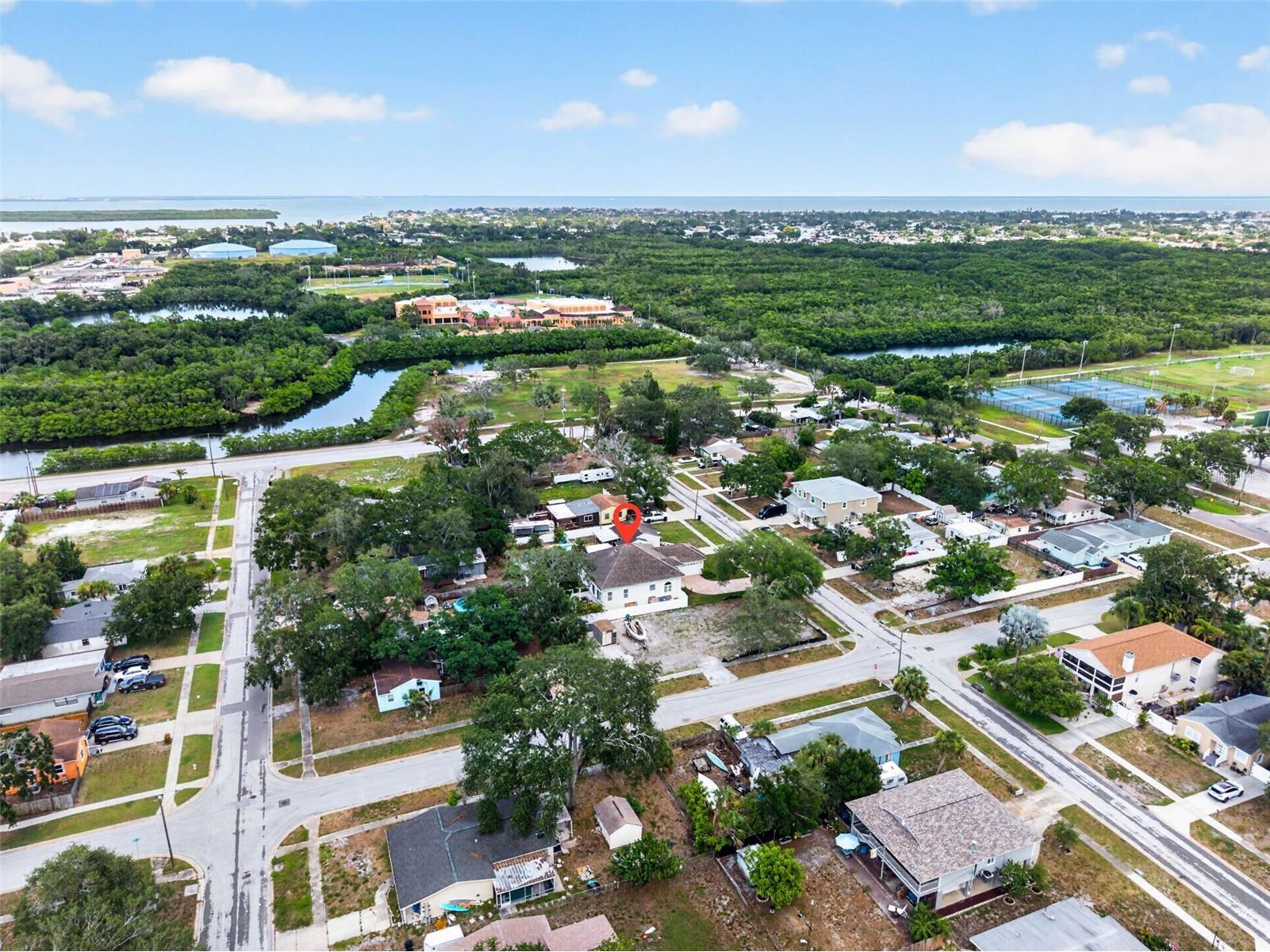 815 59th Avenue NE Saint Petersburg FL 33703 TB8525044 image39
