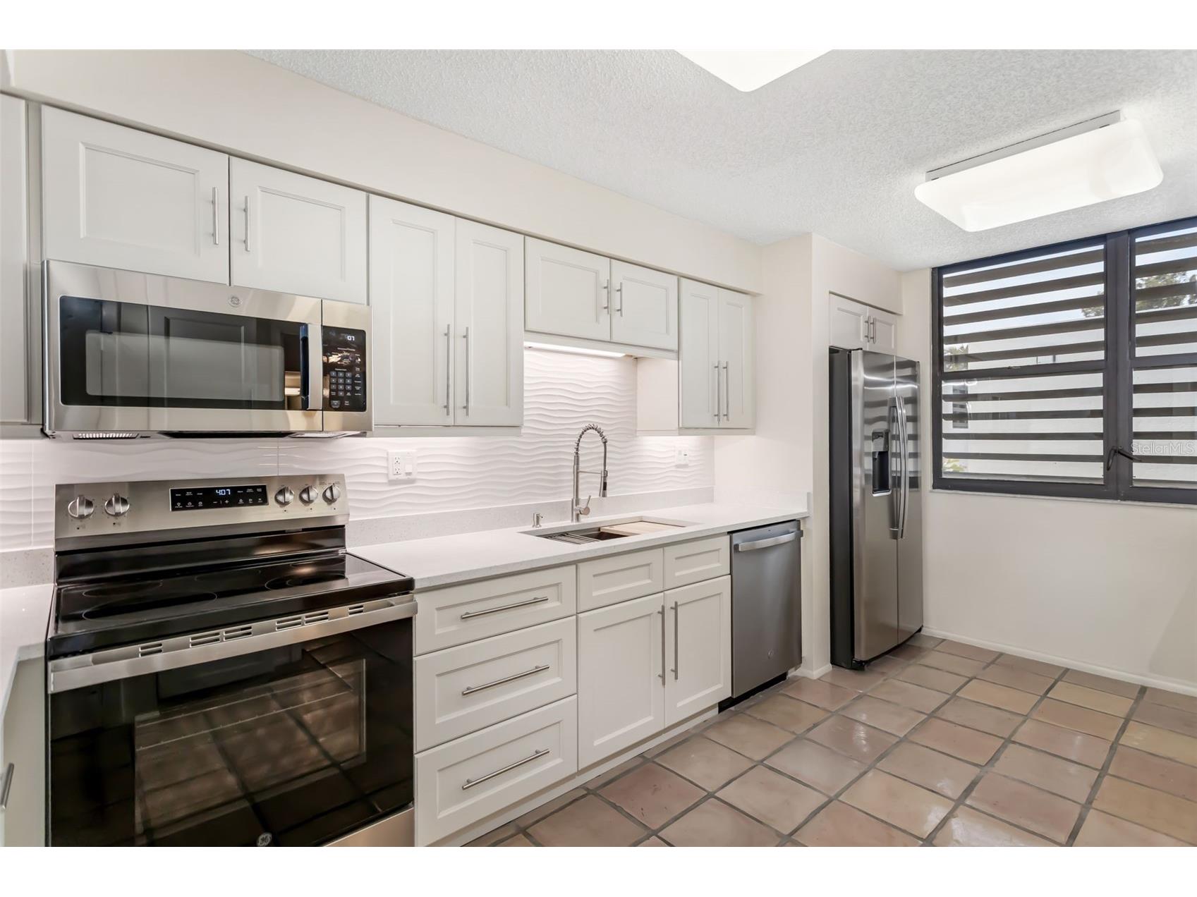 815 Bayport Way #815 Longboat Key FL 34228 - SARASOTA BAY A4689278 image10