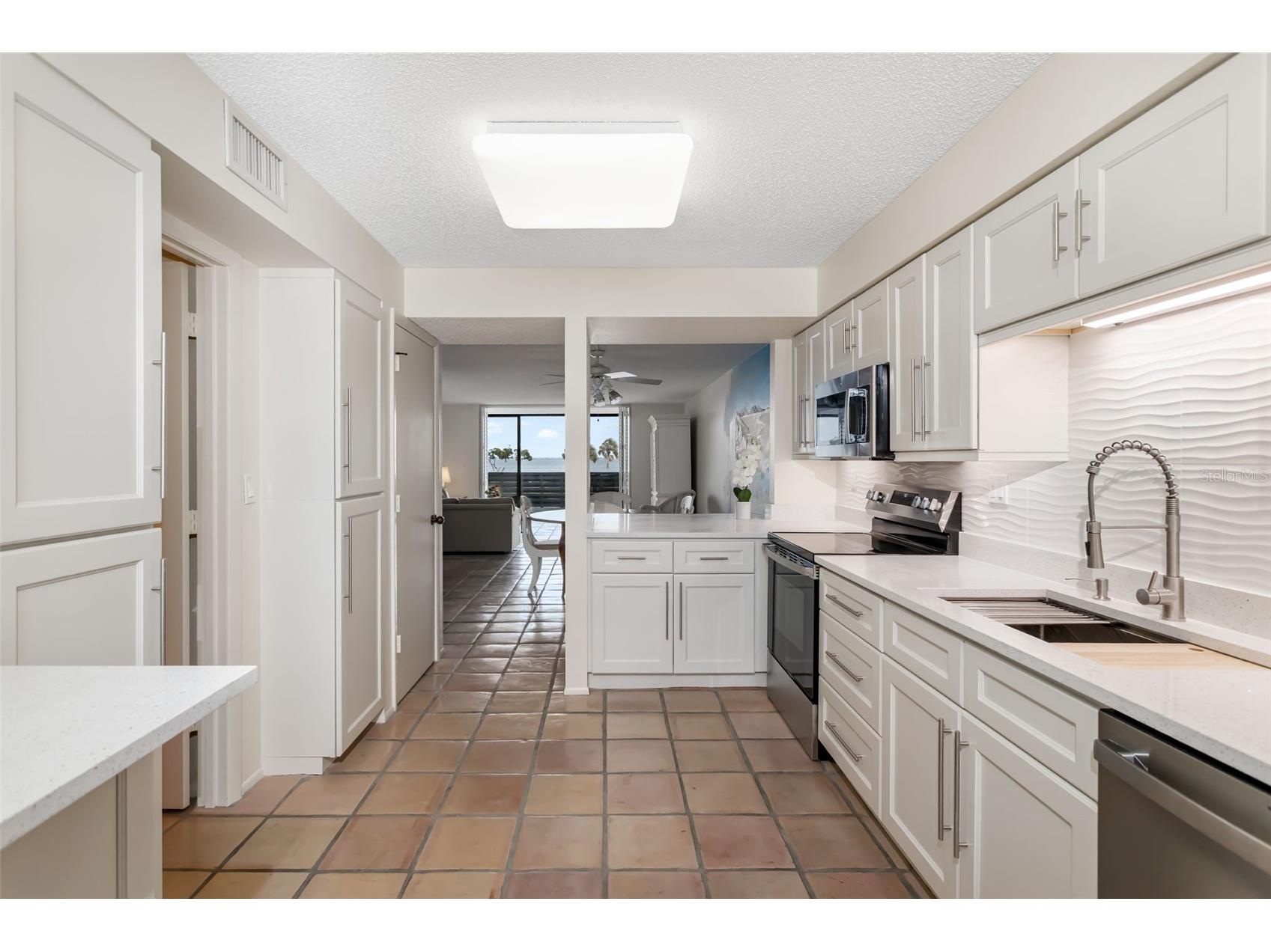 815 Bayport Way #815 Longboat Key FL 34228 - SARASOTA BAY A4689278 image9