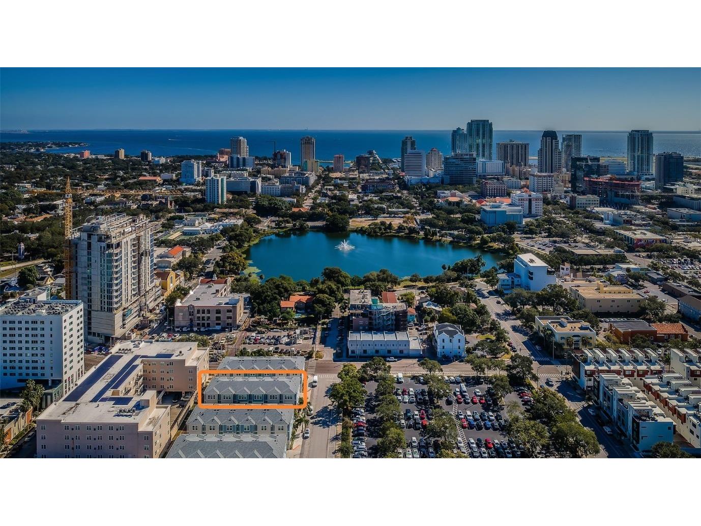 815 Burlington Avenue N Saint Petersburg FL 33701 U8219249 image1