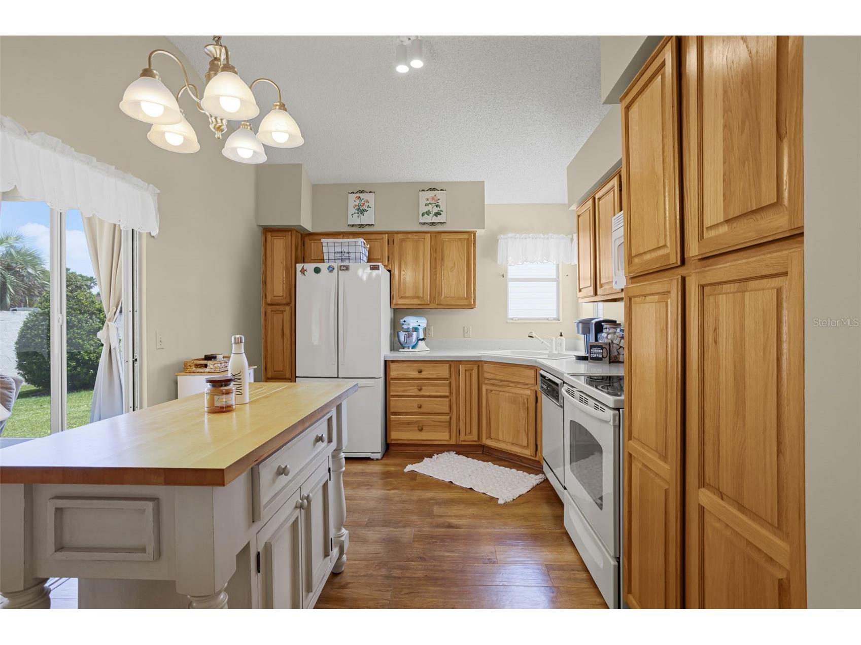 815 Cortez Avenue The Villages FL 32159 G5109296 image10
