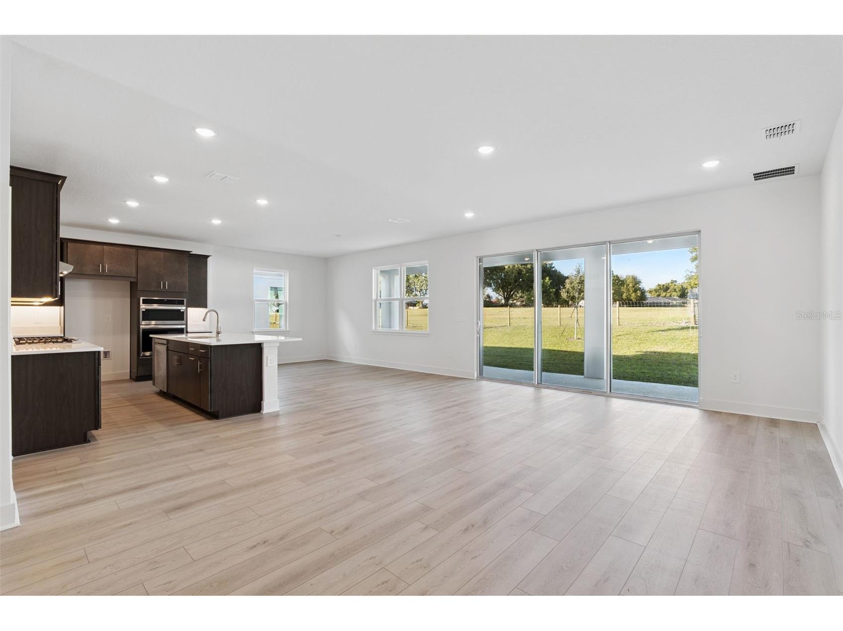 815 Emerald Grove Drive Apopka FL 32703 W7880711 image2