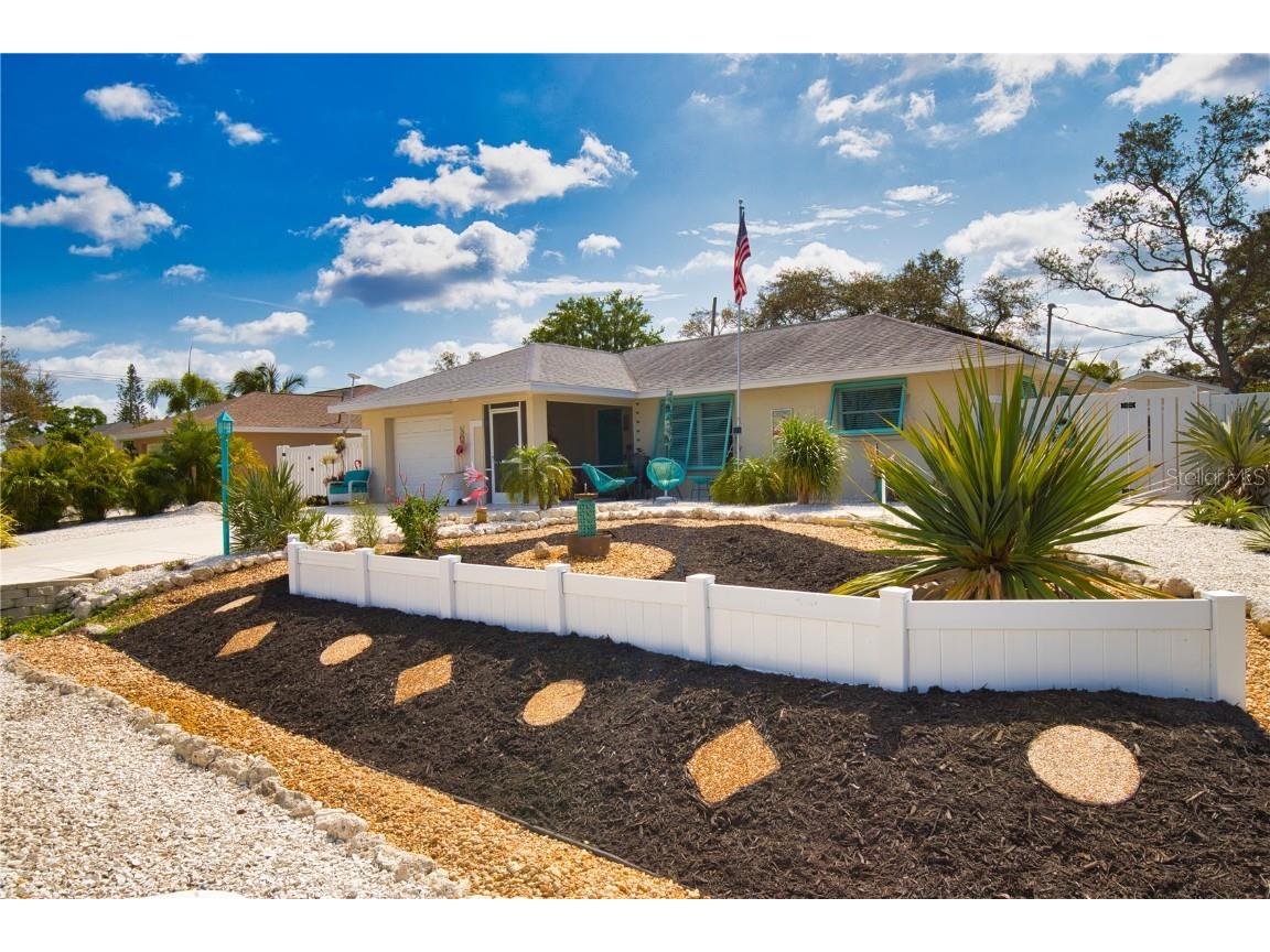 815 Flamingo Road Venice FL 34293 N6131816 image1