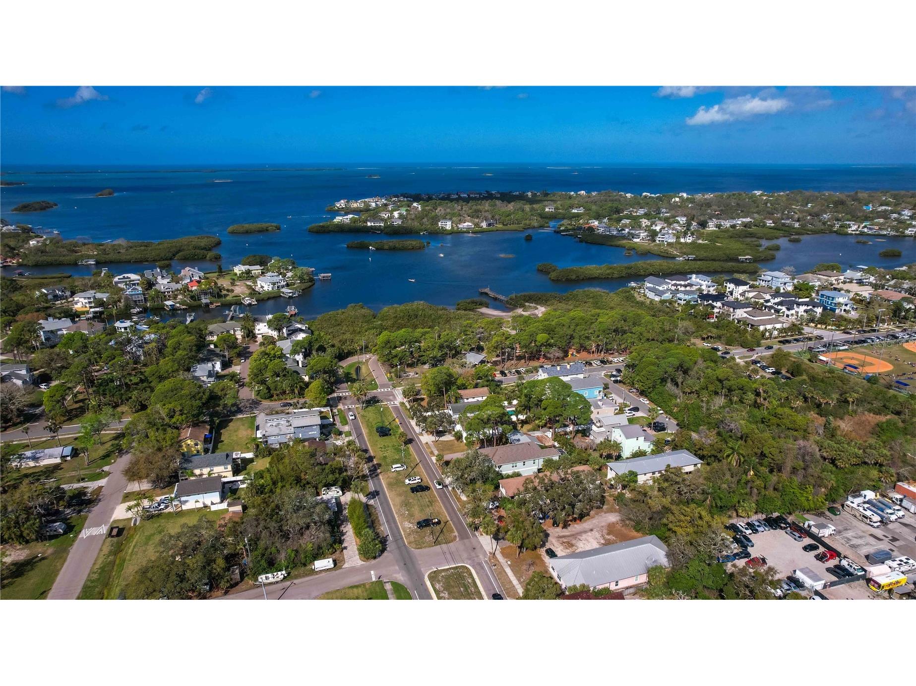 815 Florida Avenue Palm Harbor FL 34683 TB8491354 image9