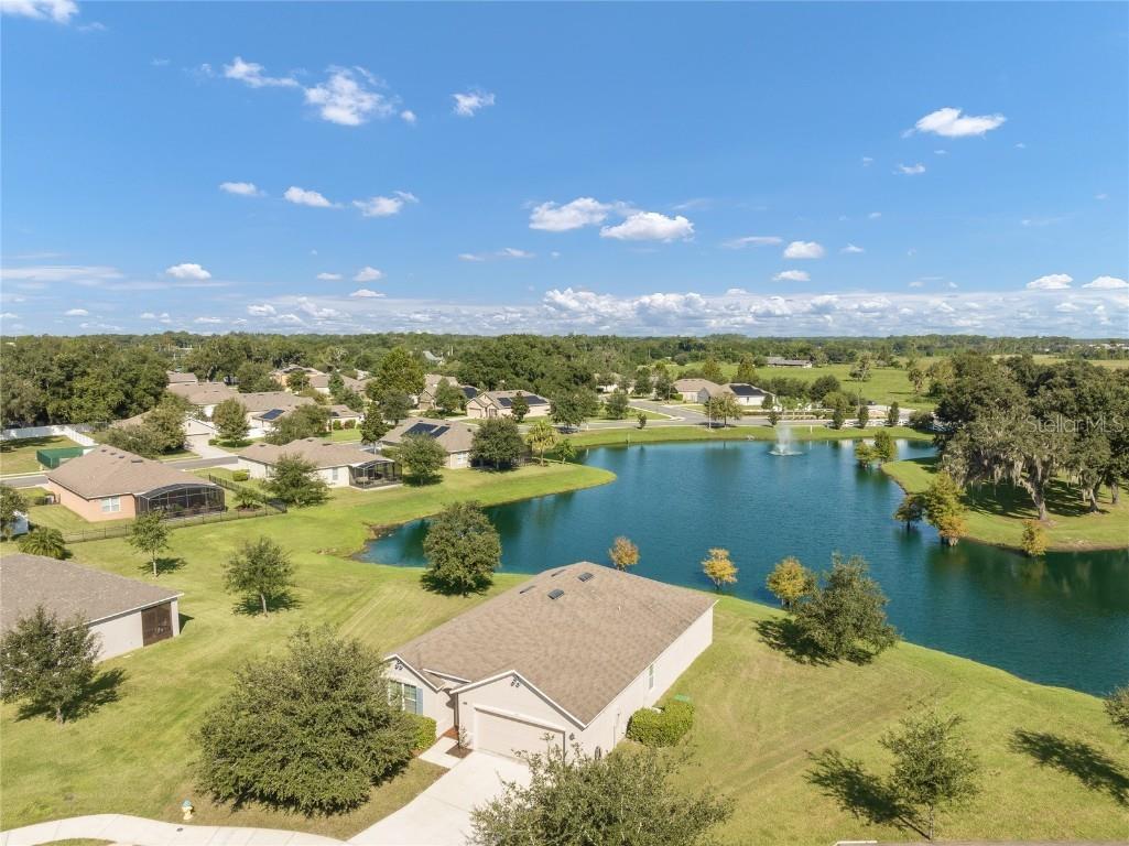 815 Grand Park Court Deland FL 32724 V4938936 image1