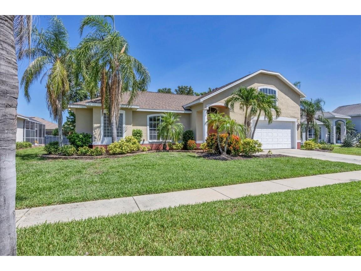 815 Greenview Drive Apollo Beach FL 33572 A4656965 image1