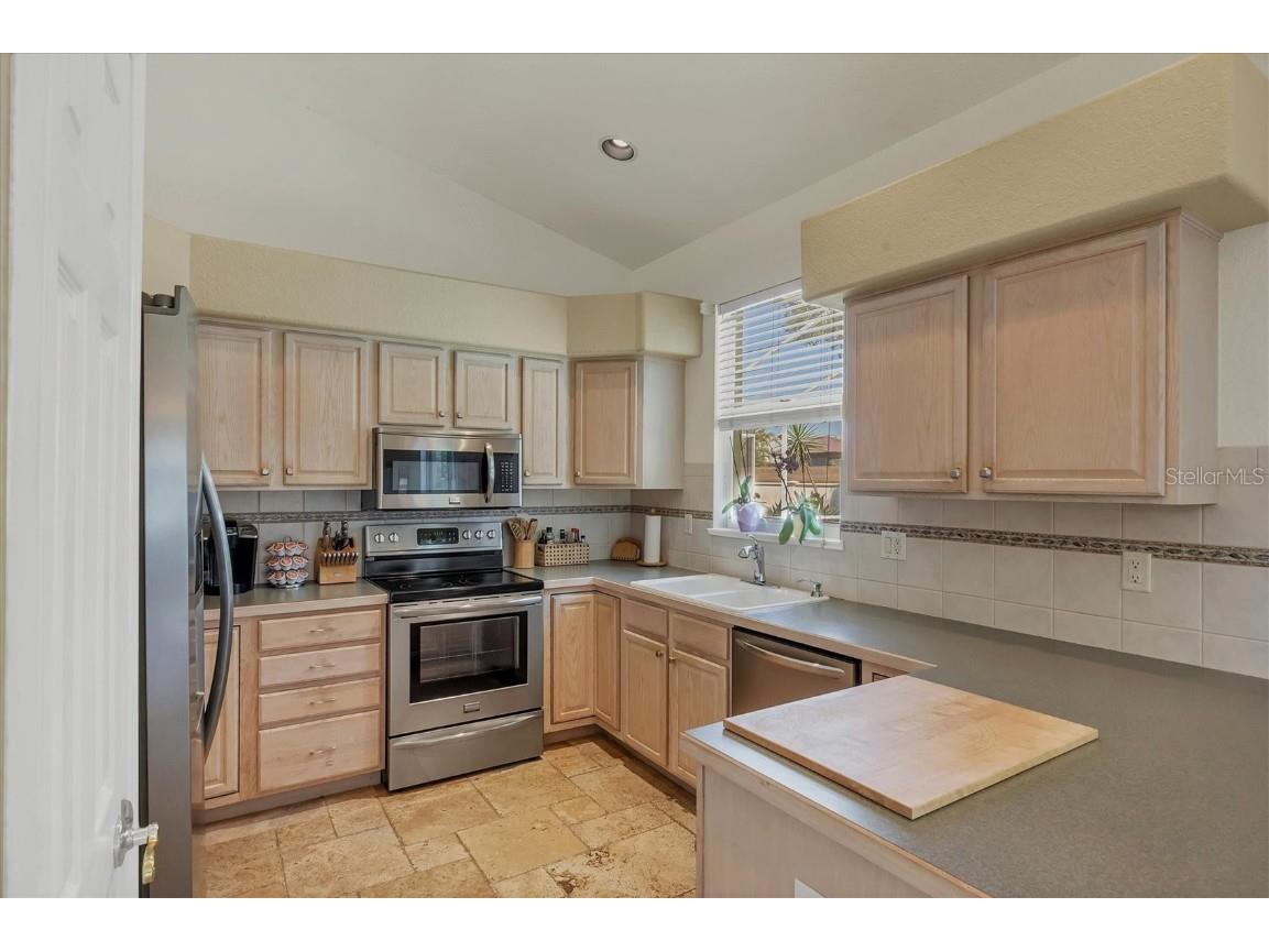 815 Greenview Drive Apollo Beach FL 33572 A4656965 image9