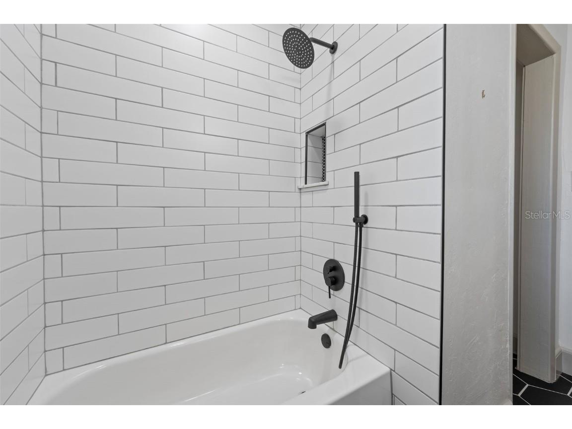 815 NE 12th Avenue Gainesville FL 32601 GC535339 image23