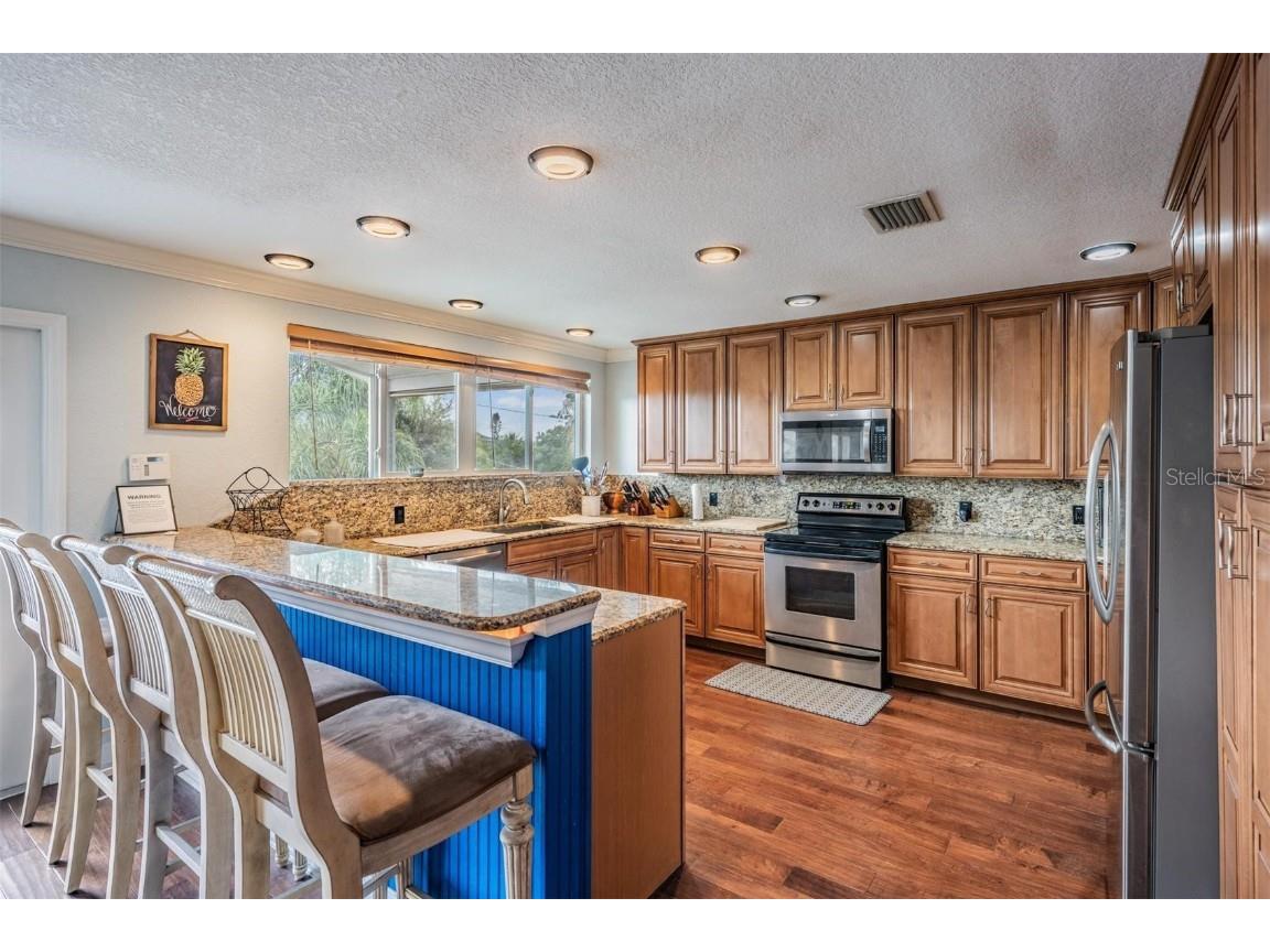 815 NW 2nd Avenue Ruskin FL 33570 TB8453081 image10