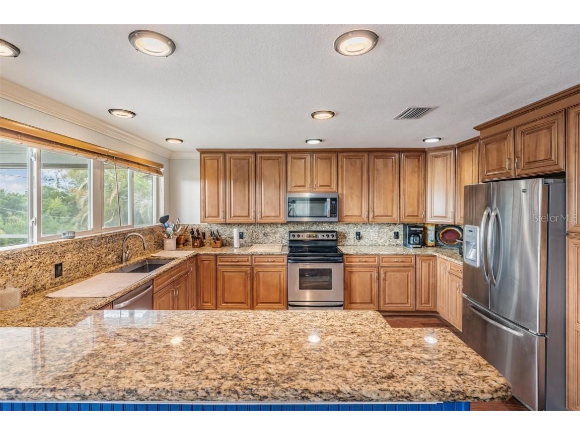 815 NW 2nd Avenue Ruskin FL 33570 TB8453081 image12