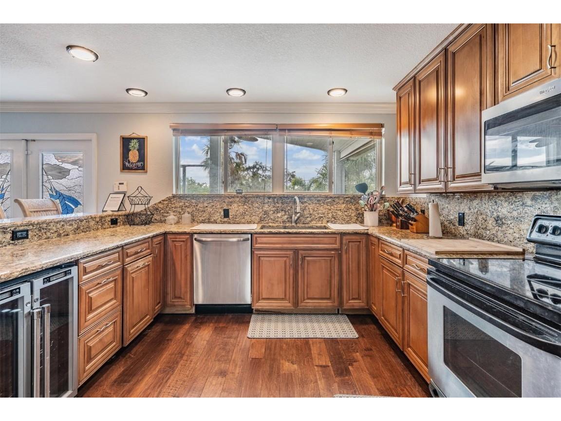 815 NW 2nd Avenue Ruskin FL 33570 TB8453081 image14