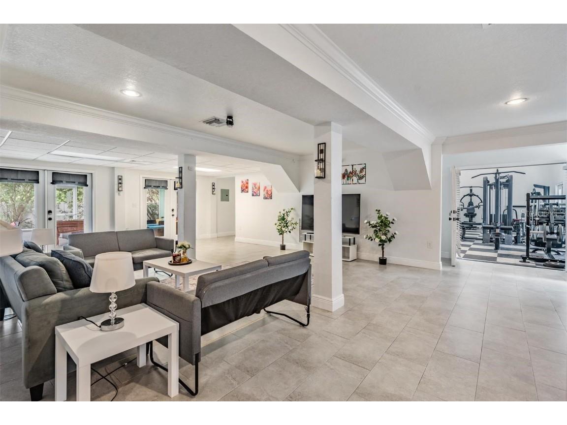 815 NW 2nd Avenue Ruskin FL 33570 TB8453081 image34