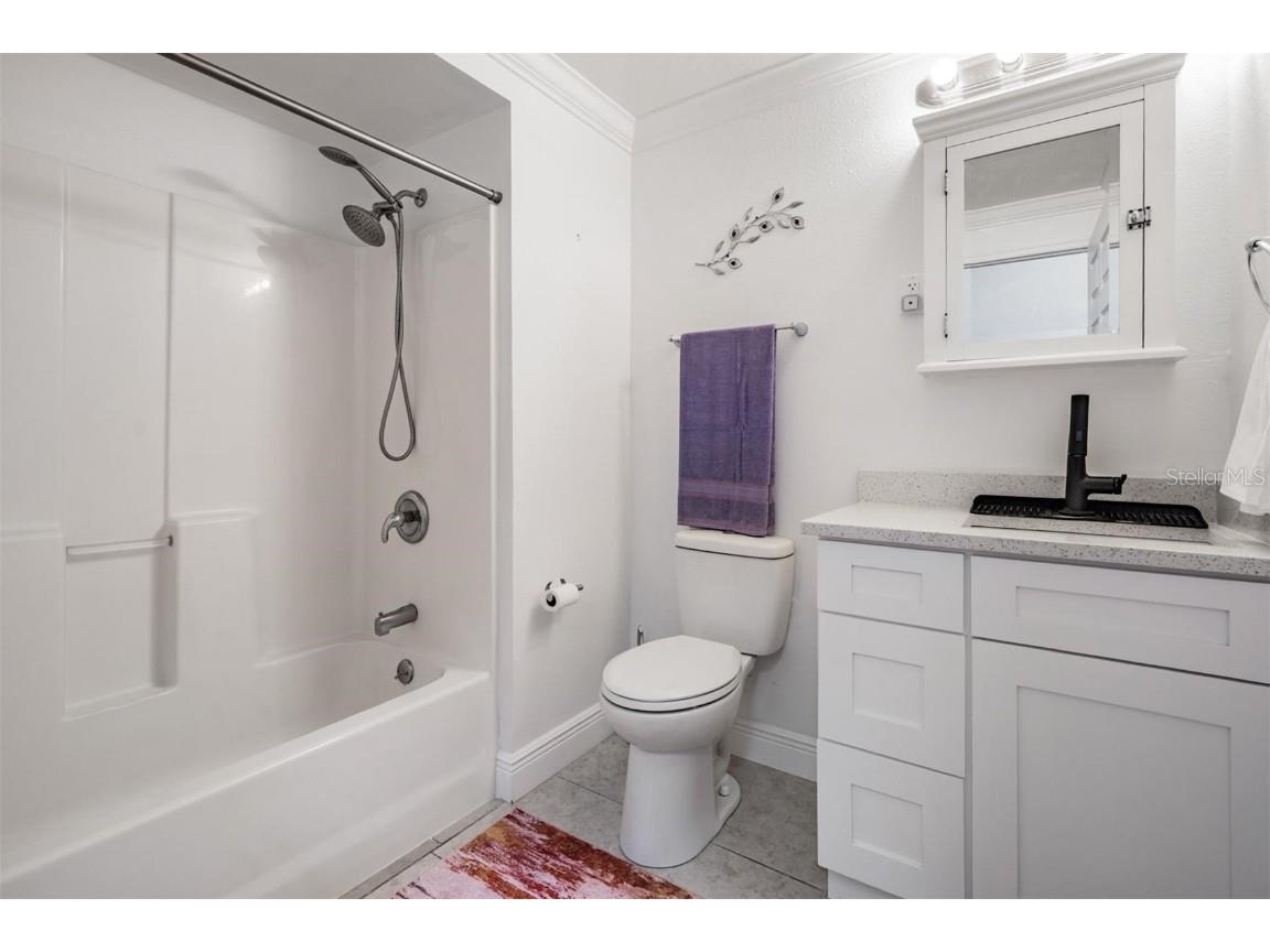 815 NW 2nd Avenue Ruskin FL 33570 TB8453081 image47