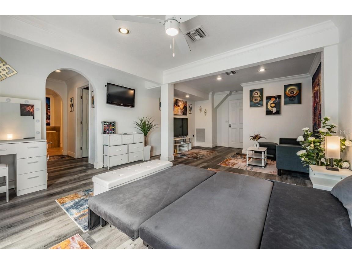 815 NW 2nd Avenue Ruskin FL 33570 TB8453081 image57