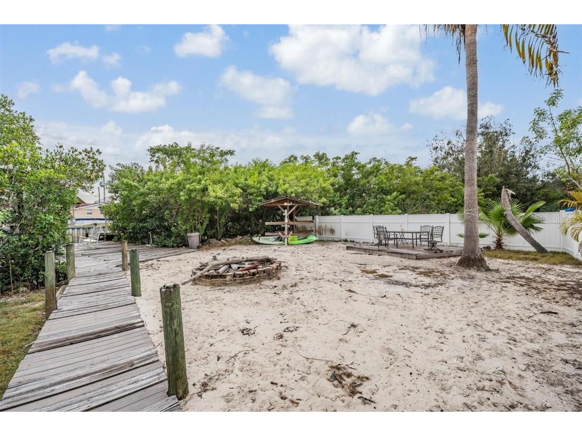 815 NW 2nd Avenue Ruskin FL 33570 TB8453081 image66