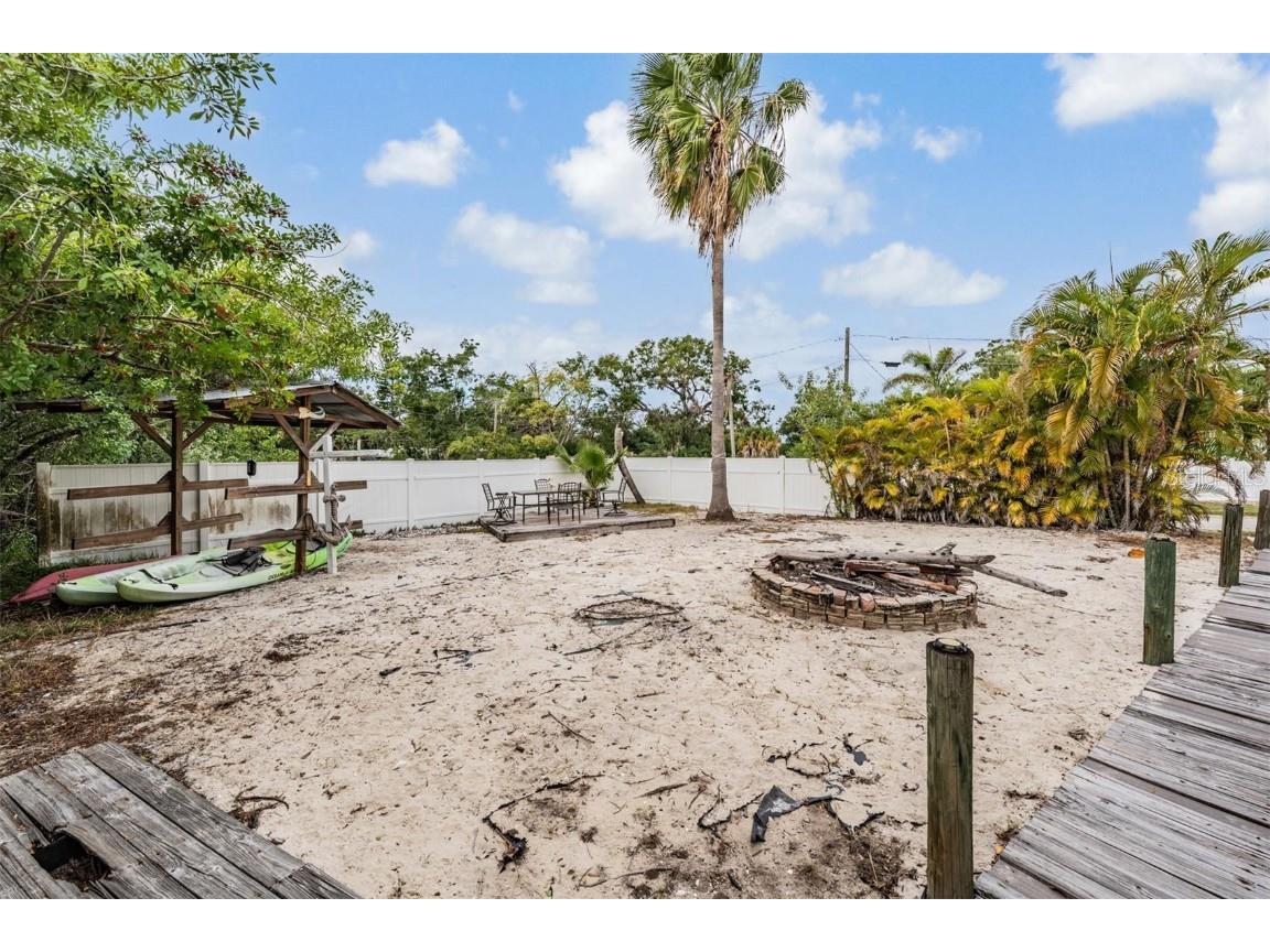 815 NW 2nd Avenue Ruskin FL 33570 TB8453081 image67