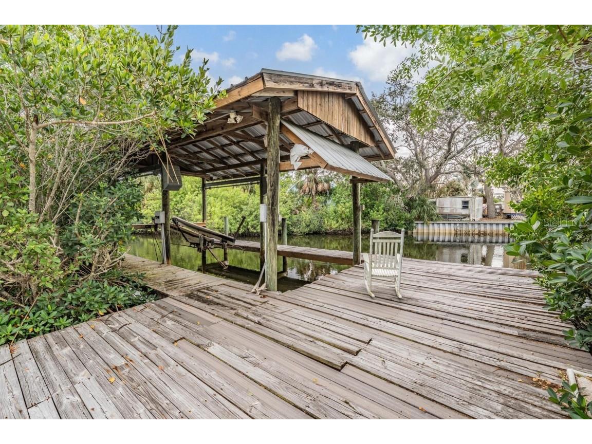 815 NW 2nd Avenue Ruskin FL 33570 TB8453081 image68