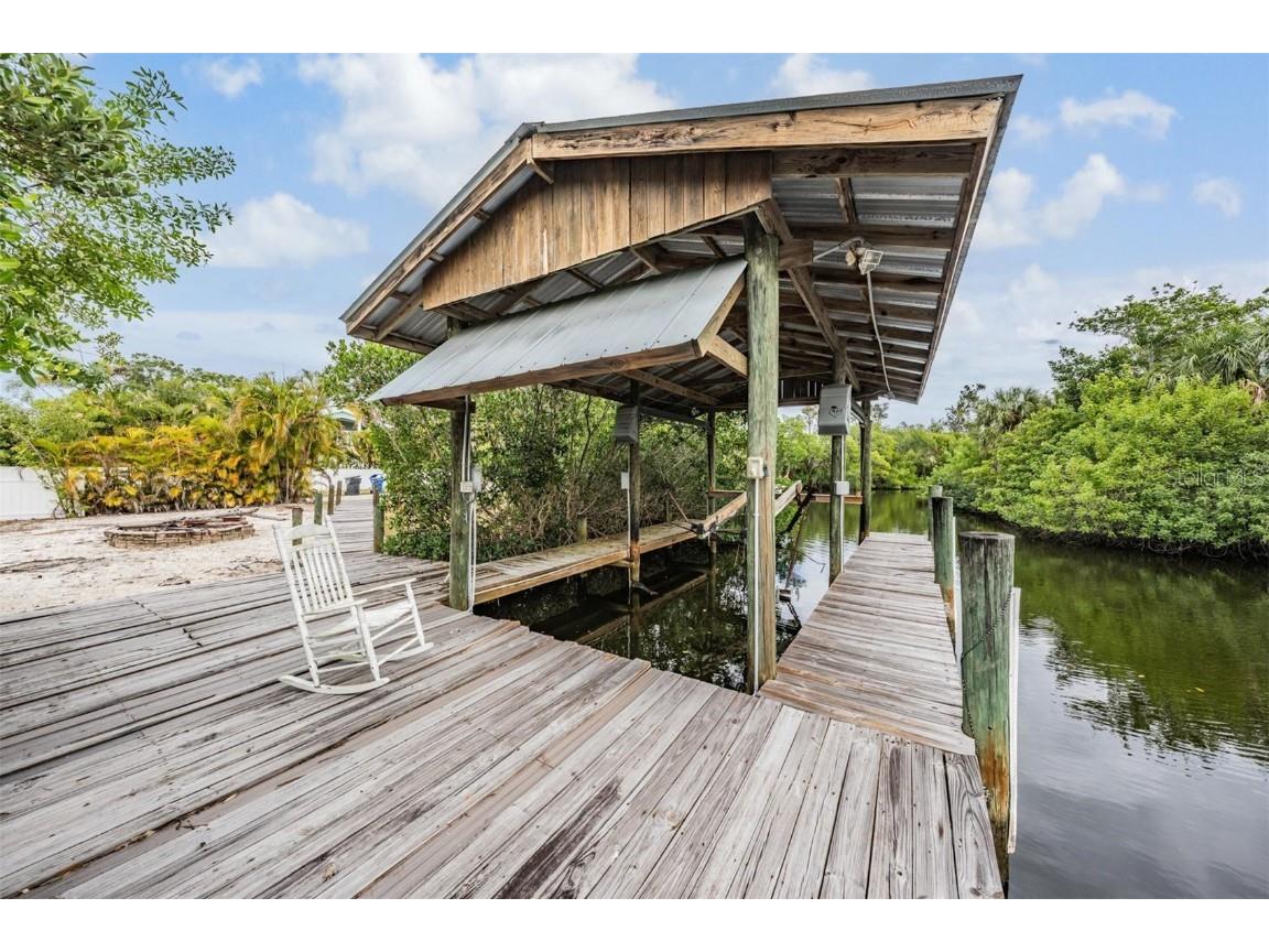 815 NW 2nd Avenue Ruskin FL 33570 TB8453081 image69