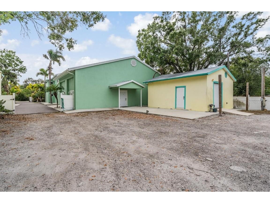 815 NW 2nd Avenue Ruskin FL 33570 TB8453081 image72