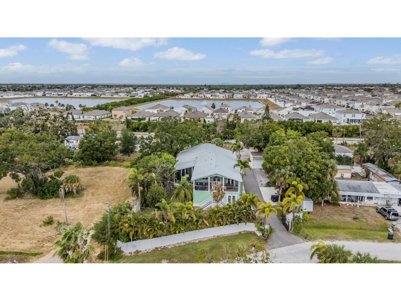 815 NW 2nd Avenue Ruskin FL 33570 TB8453081 image78