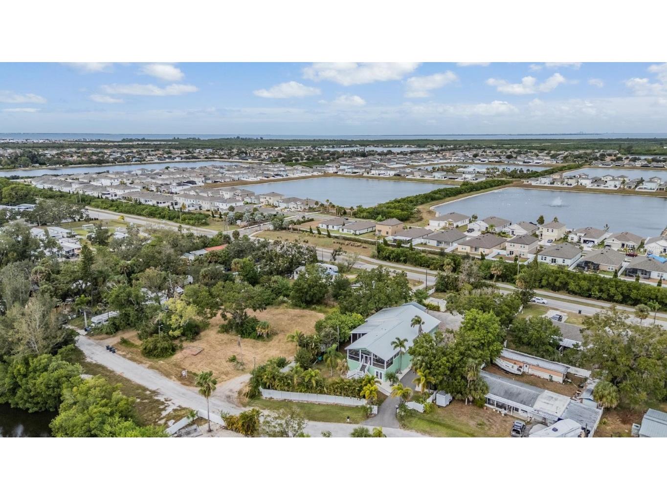 815 NW 2nd Avenue Ruskin FL 33570 TB8453081 image79