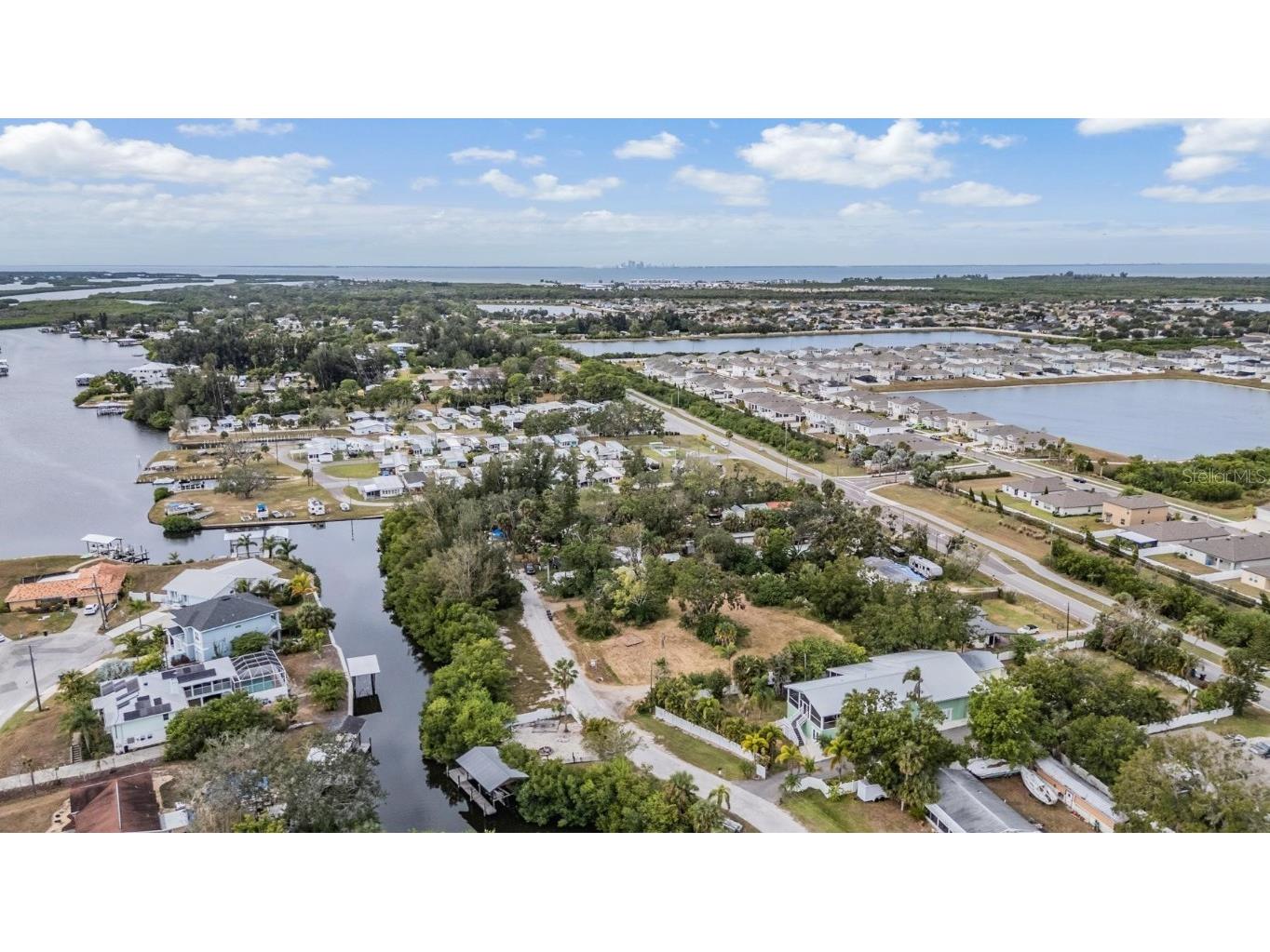 815 NW 2nd Avenue Ruskin FL 33570 TB8453081 image81