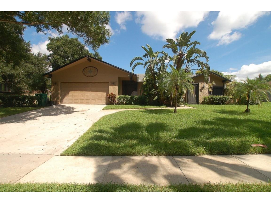 815 Rolling Hills Drive Palm Harbor FL 34683 U8137392 image1