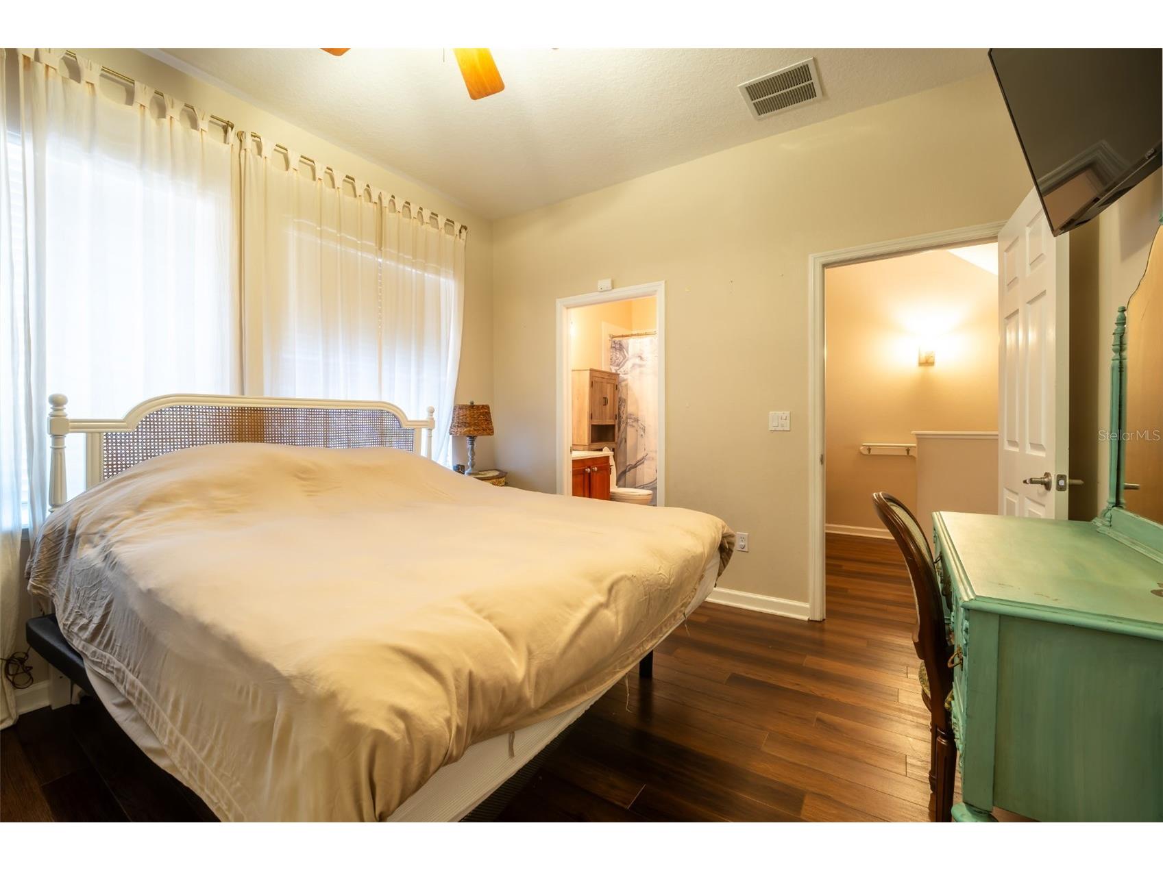 815 S Fort Harrison Avenue Clearwater FL 33756 TB8506749 image9