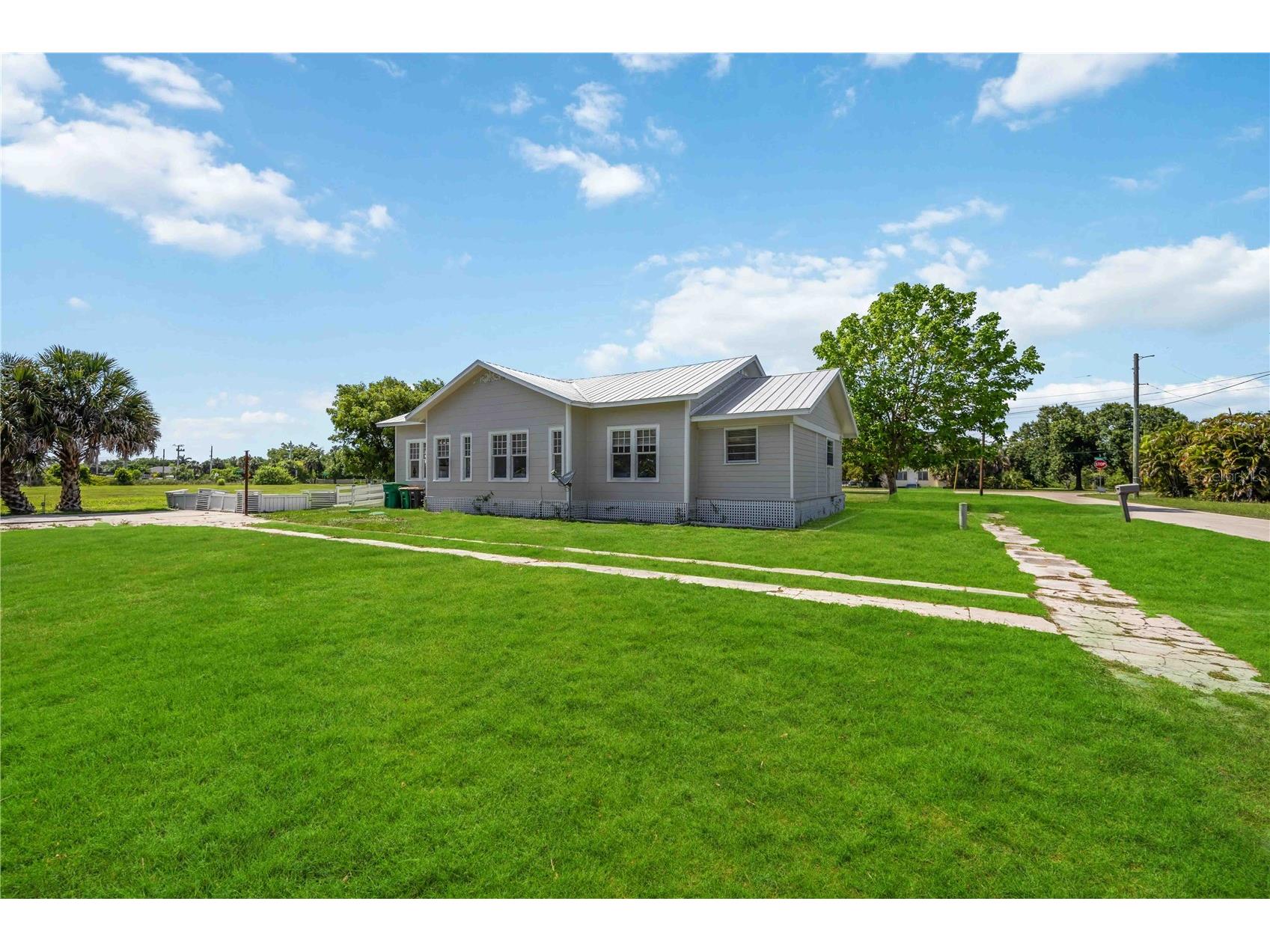 815 Solona Loop Punta Gorda FL 33950 N6144615 image32
