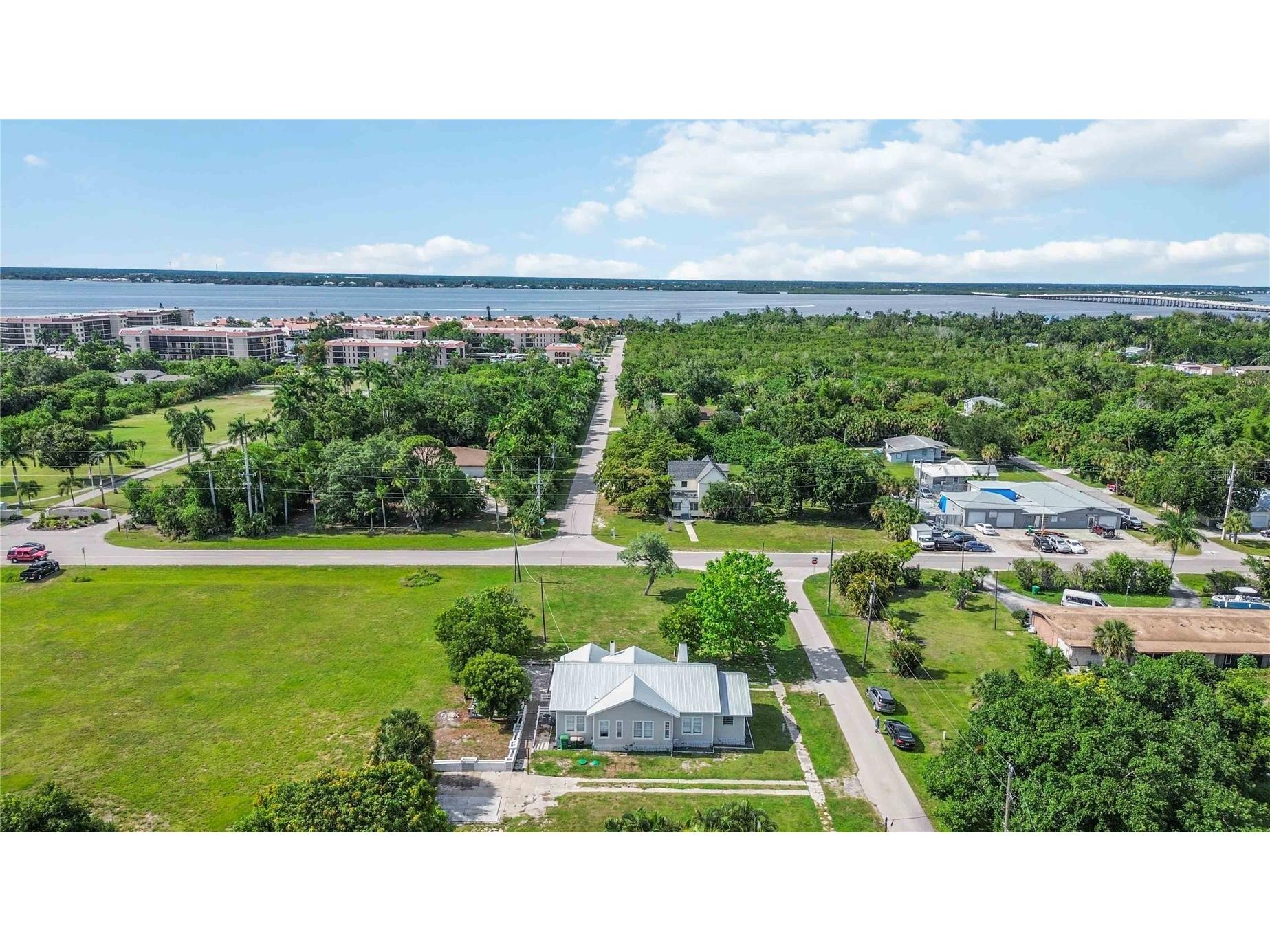 815 Solona Loop Punta Gorda FL 33950 N6144615 image37