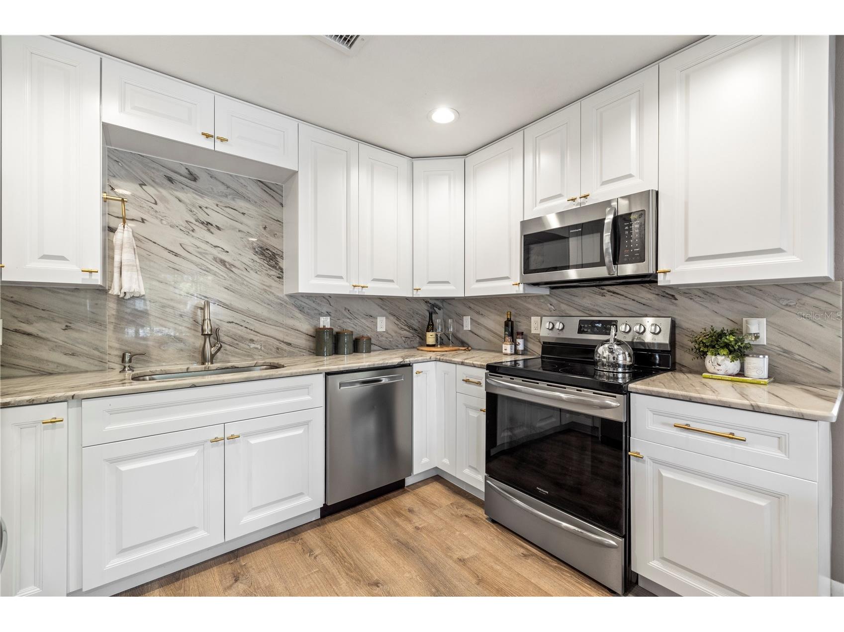 815 W Lowry Lane Tampa FL 33604 TB8490374 image18